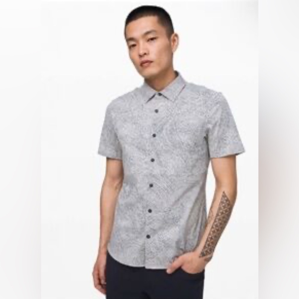 Lululemon Airing Easy Short Sleeve Shirt M